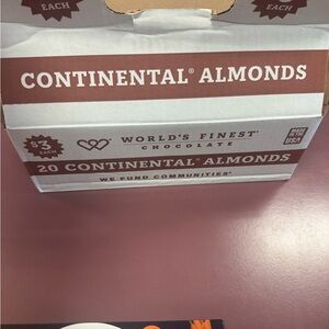 WORLD FINEST CHOCOLATE- Continental Almonds -